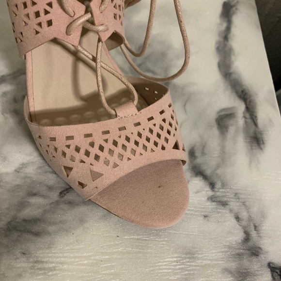 Qupid heels women’s 8 Like New - Picture 4 of 8